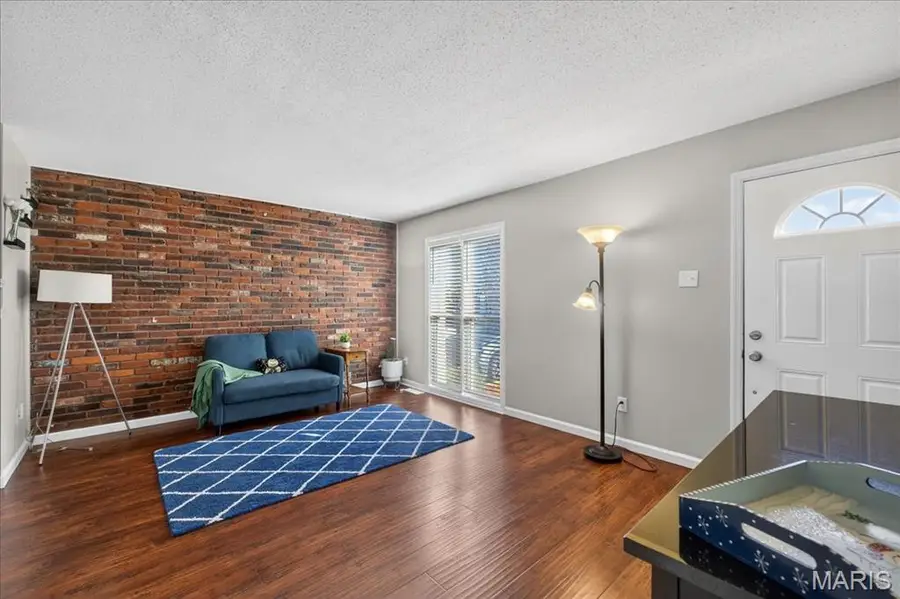 1105 Rue La Ville Walk #1105, Creve Coeur, MO 63141 - Image #2