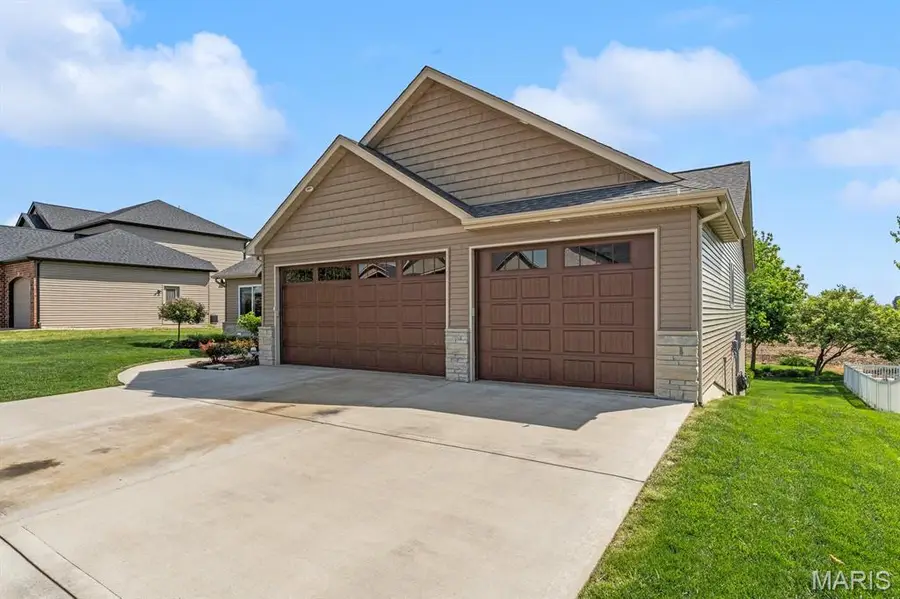 1137 Pisa Drive, Caseyville, IL 62232 - #3