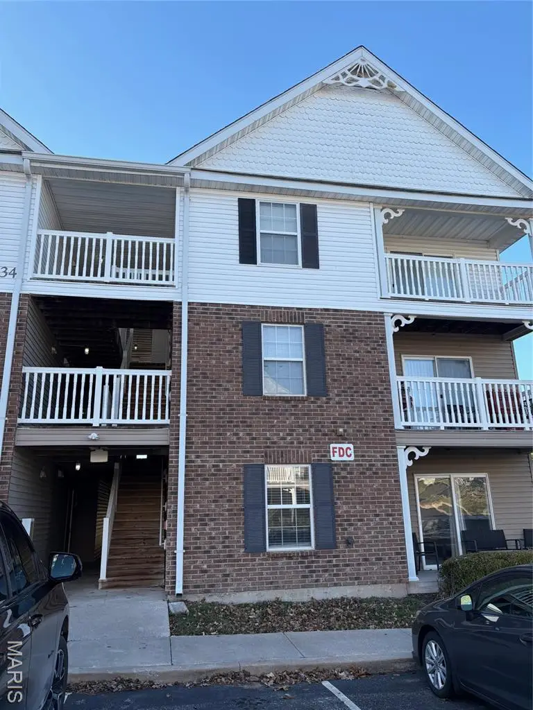 613 Saravalle Drive, Saint Peters, MO 63376 - Image #1