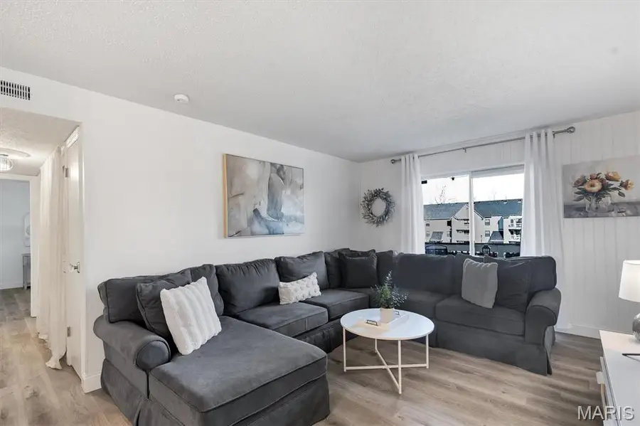 1456 Hawks Nest Court #F, Saint Charles, MO 63303 - Image #3