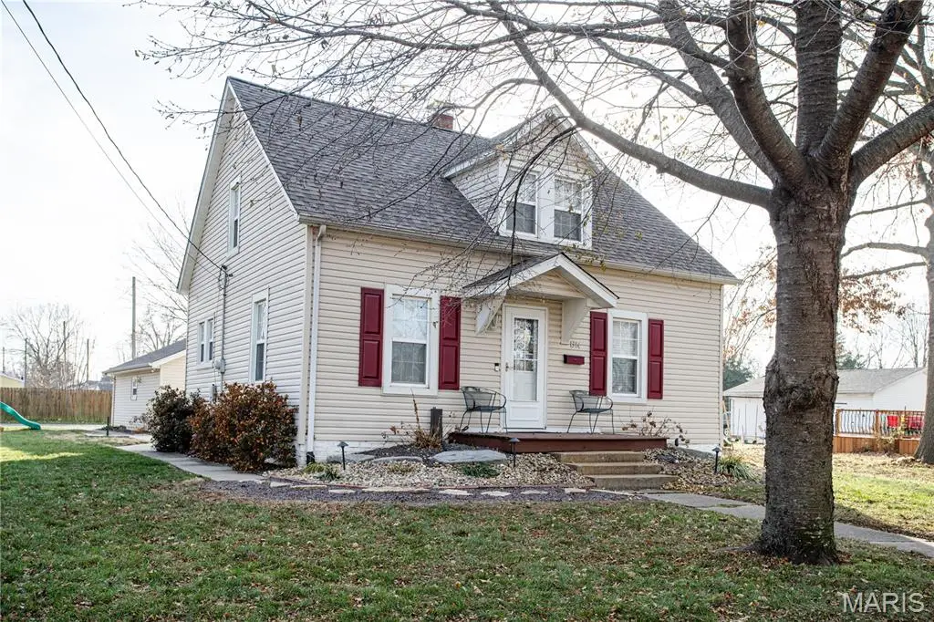 1314 Lindenthal Avenue, Highland, IL 62249 - Image #1