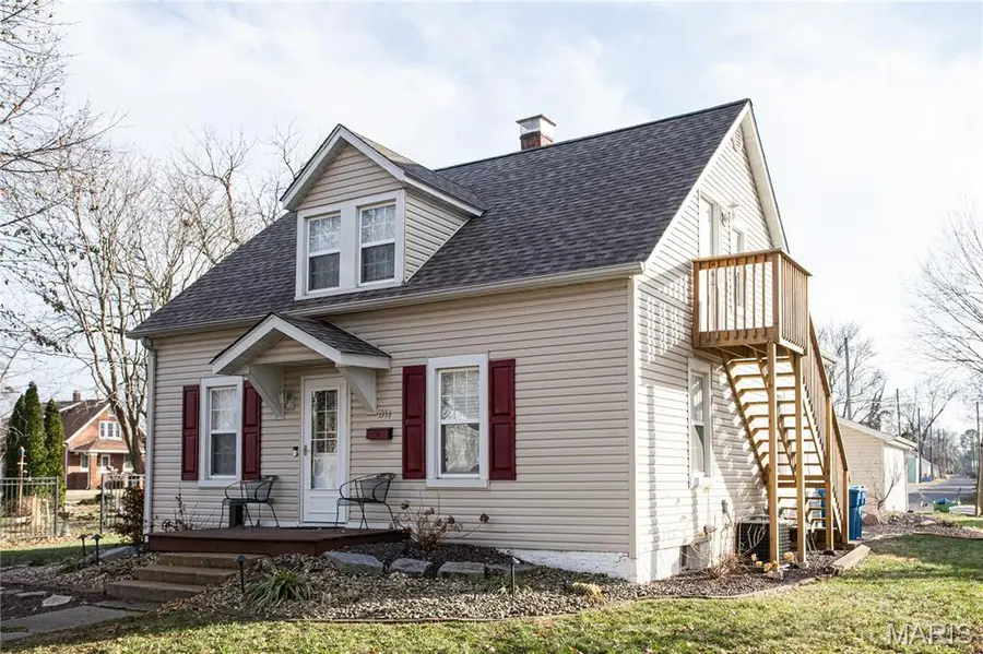 1314 Lindenthal Avenue, Highland, IL 62249 - Image #2