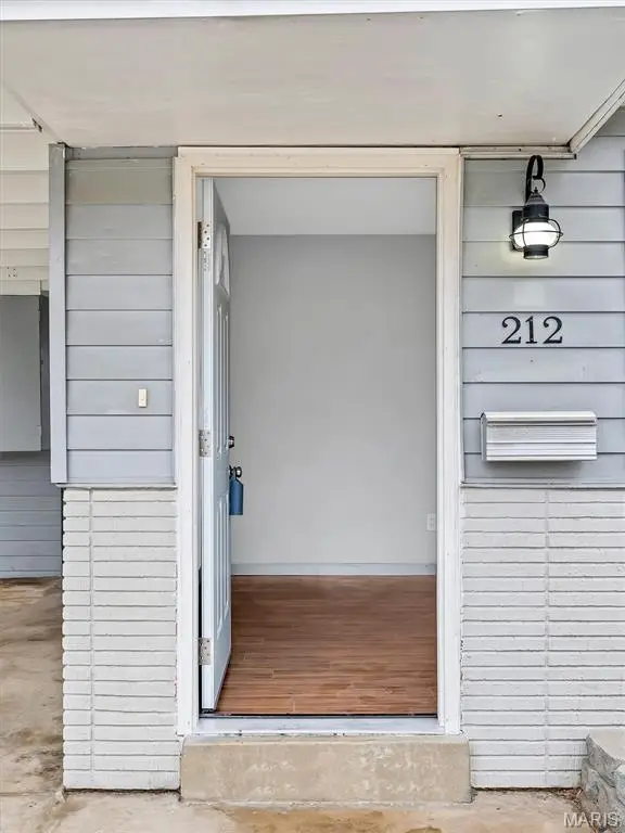 212 Lindy Boulevard, Ballwin, MO 63021 - Image #3