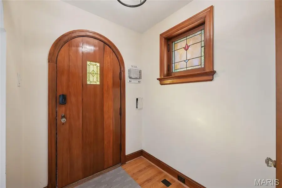 5737 Devonshire Avenue, Saint Louis, MO 63109 - Image #3