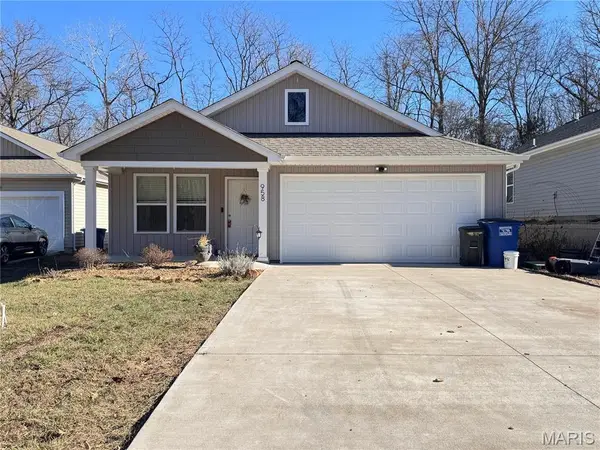 958 Osage Villa Court, Villa Ridge, MO 63089