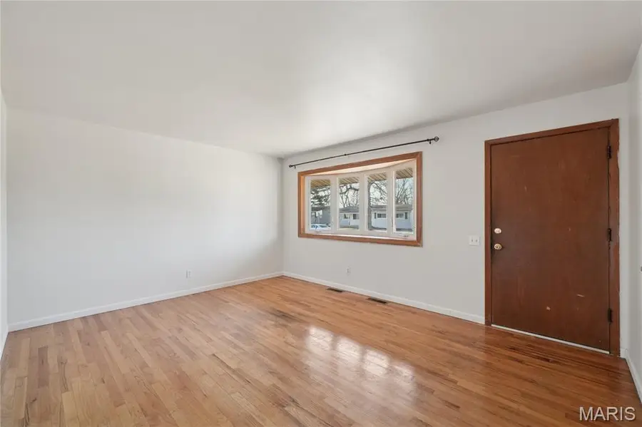 1565 Yaqui Drive, Florissant, MO 63031 - Image #2