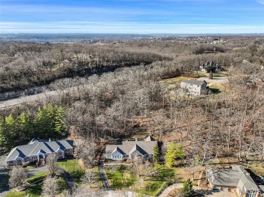 9515 Country Club Green, Saint Louis, MO 63127 - Image #2