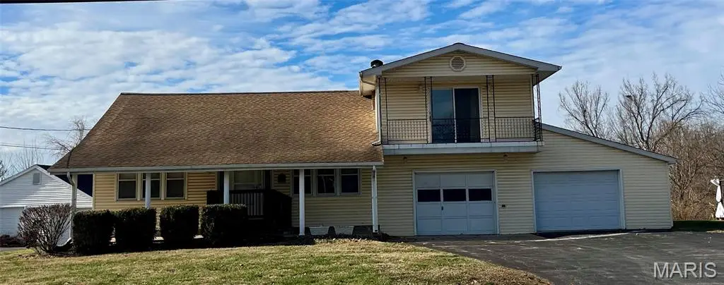 4620 N Alby Road, Godfrey, IL 62035 - #1