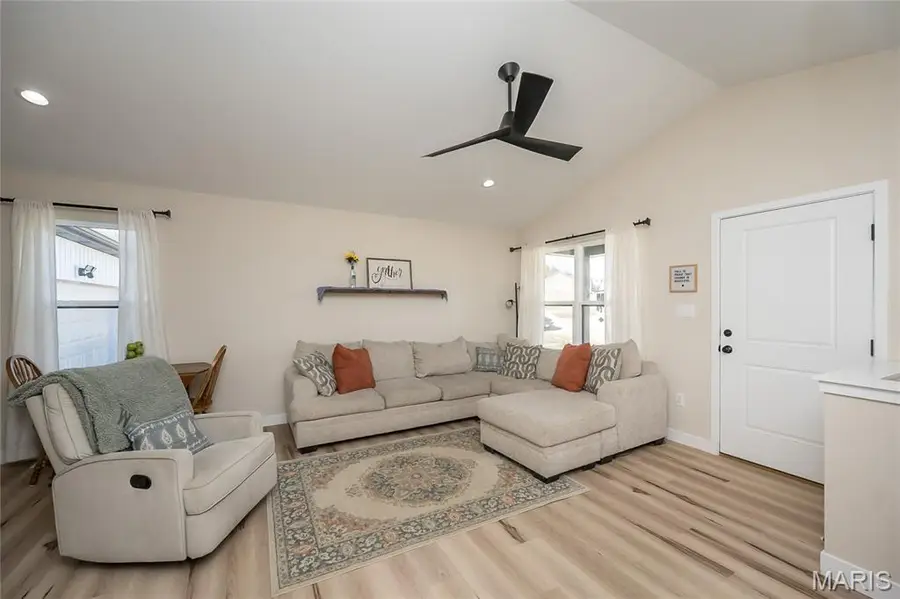 562 Calvey Heights Court, Robertsville, MO 63072 - Image #2