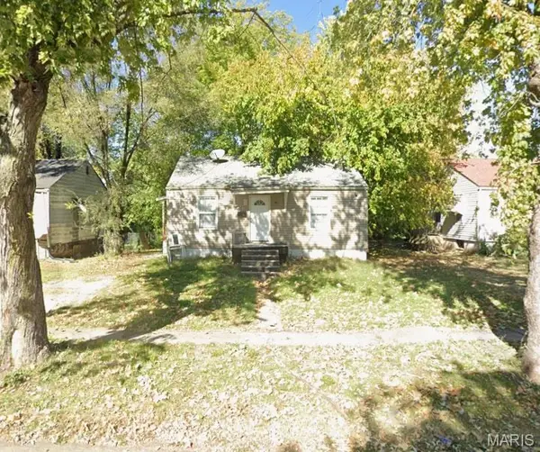 5529 Adelaide Place, East St Louis, IL 62204