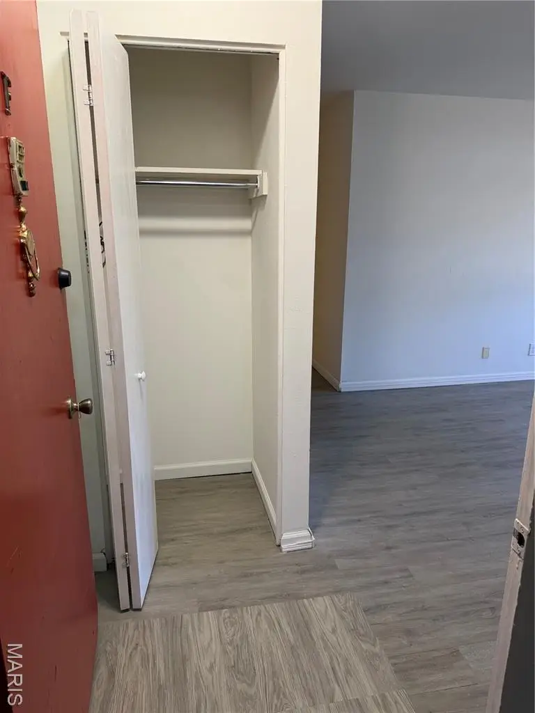 9925 Bunker Hill Drive #F, Saint Louis, MO 63123 - Image #2