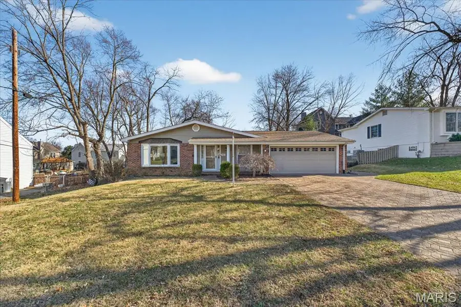 910 Dickson Street, Saint Louis, MO 63122 - Image #2