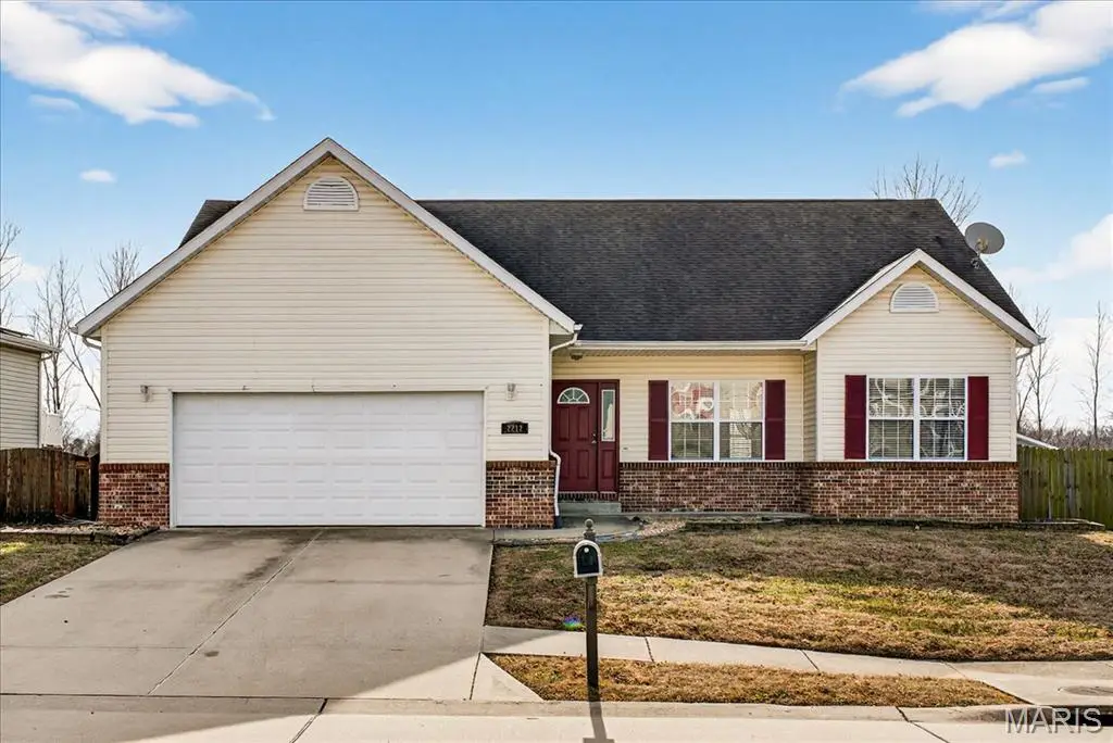 2212 Hunters Point Drive, Granite City, IL 62040 - Image #1