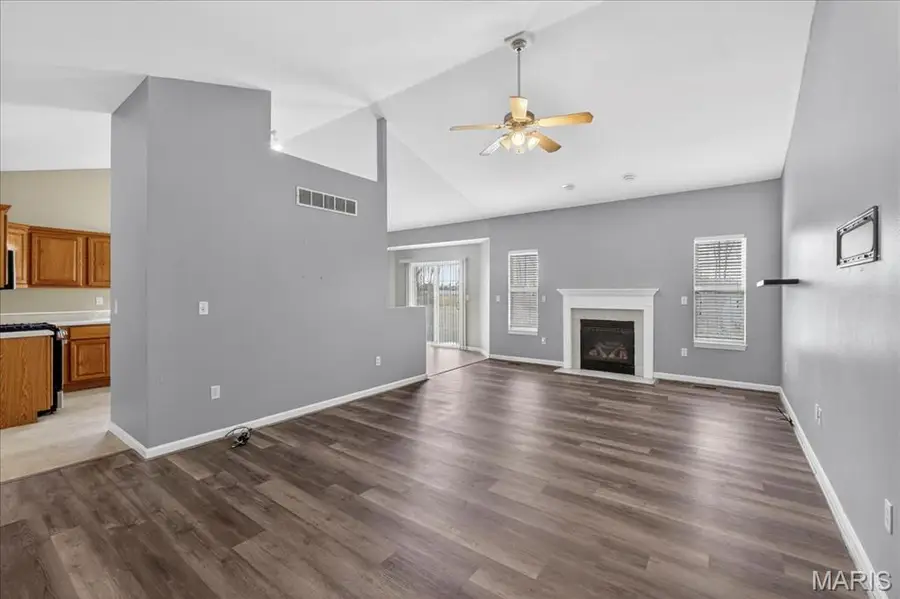 2212 Hunters Point Drive, Granite City, IL 62040 - Image #2