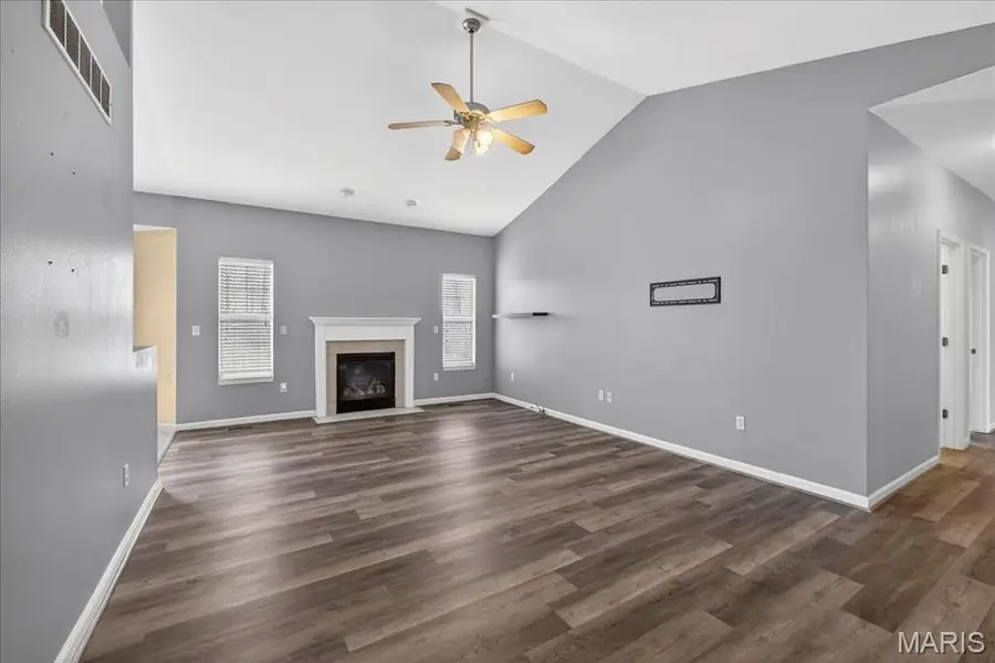 2212 Hunters Point Drive, Granite City, IL 62040 - Image #3