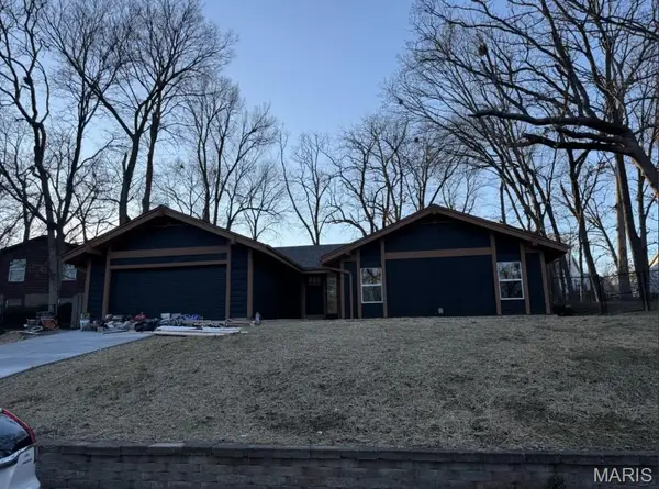 3143 La Baron Lane, St Charles, MO 63303