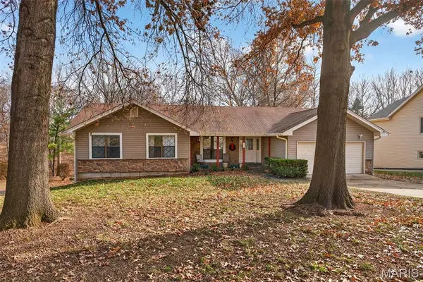 612 Thicket Lane, Lake St Louis, MO 63367