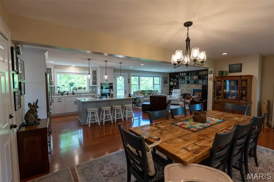 654 Holmes Lane, Rolla, MO 65401 - Image #2