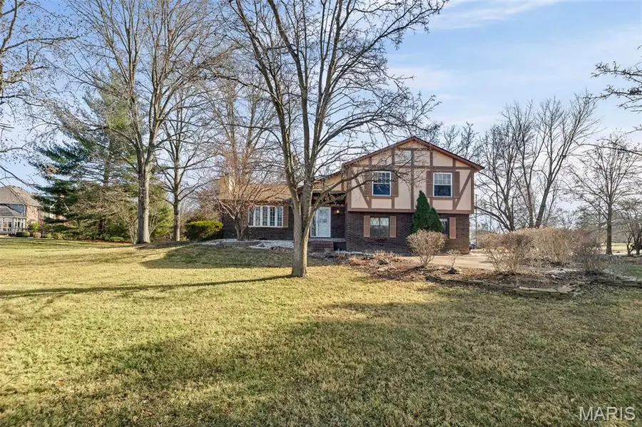 211 Covered Bridge Lane, Belleville, IL 62221 - Image #2