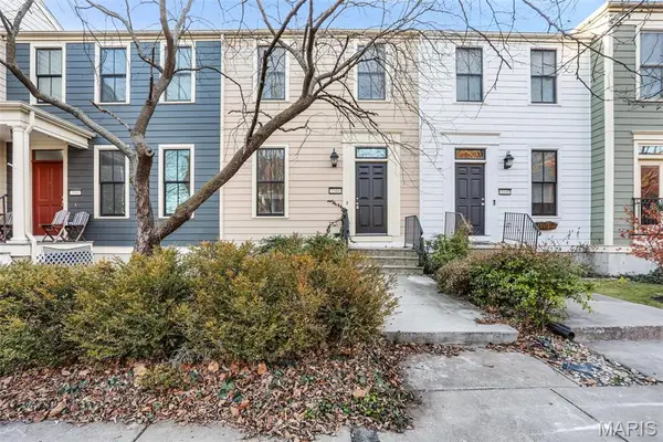 3308 Domain Street, St Charles, MO 63301