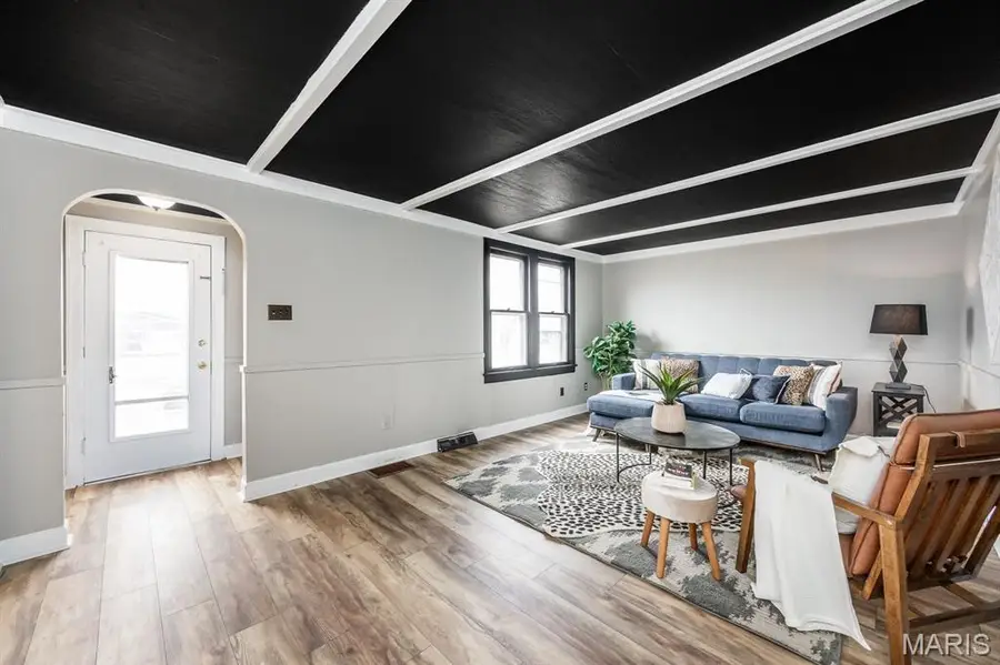 1017 W Green Street, Mascoutah, IL 62258 - #2