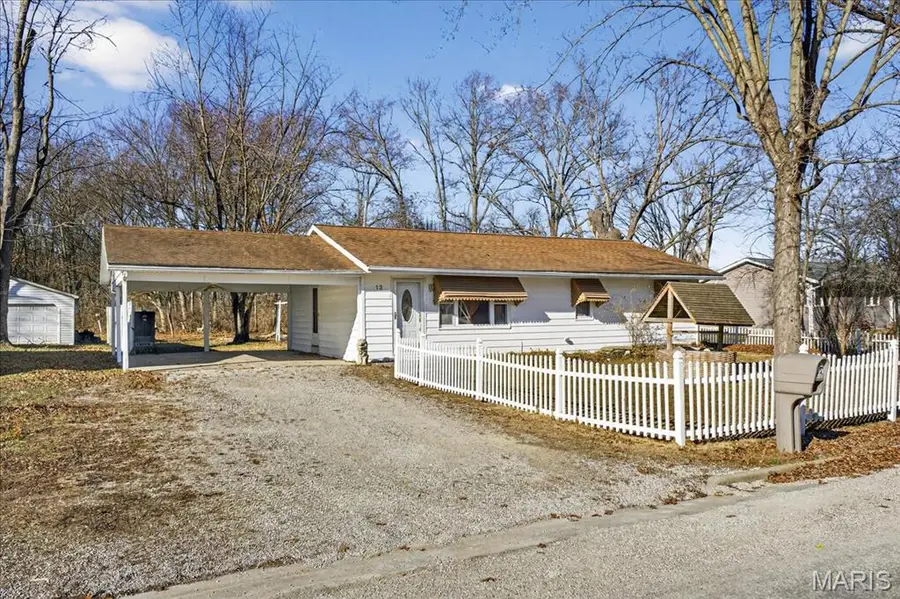 13 Sandridge Drive, New Athens, IL 62264 - Image #2