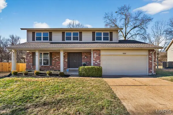 1061 Summer Tree Drive, Ballwin, MO 63011