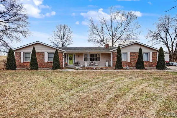 38 Brookview Lane, Moscow Mills, MO 63362