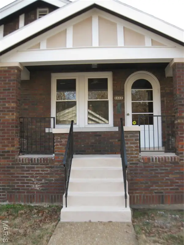 6442 Hoffman Avenue, St Louis, MO 63139