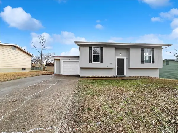 6 S Boxwood Lane, O'Fallon, MO 63366