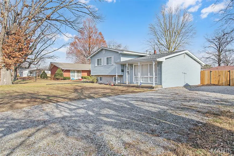 3304 Wilshire Drive, Granite City, IL 62040 - Image #3