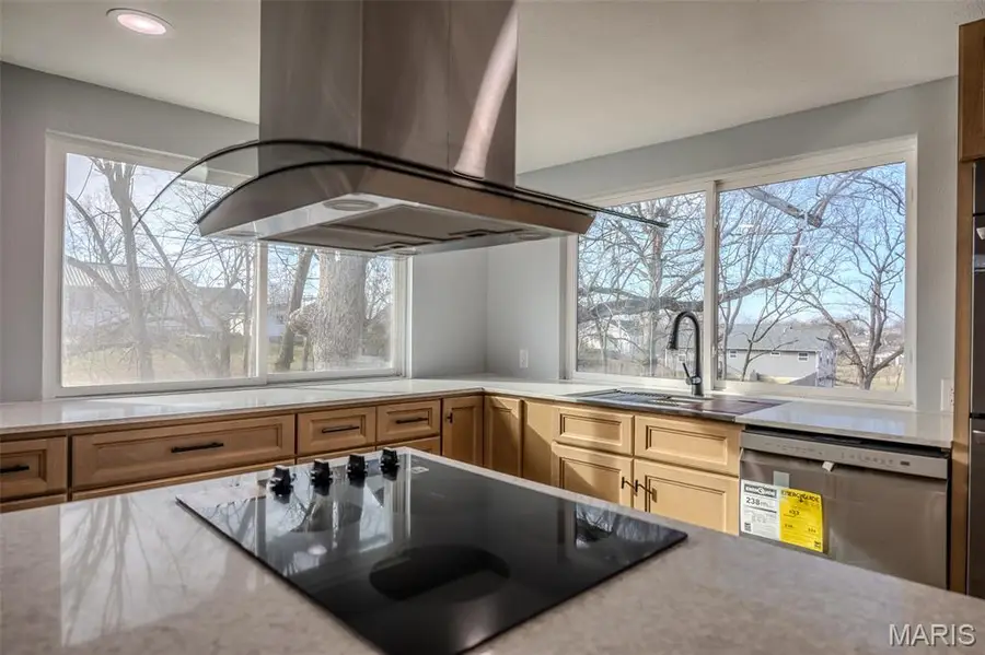 111 Eastside Street, Crocker, MO 65452 - Image #2