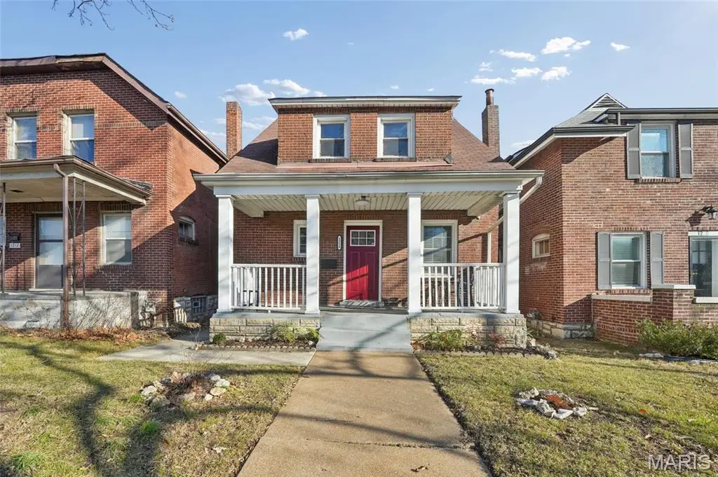 1216 Mccausland Avenue, Saint Louis, MO 63117 - Image #1