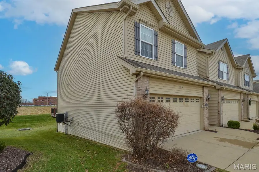 6838 Hampshire Court, Maryville, IL 62062 - Image #3