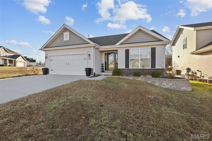521 Pine Circle Court, Imperial, MO 63052 - Image #2