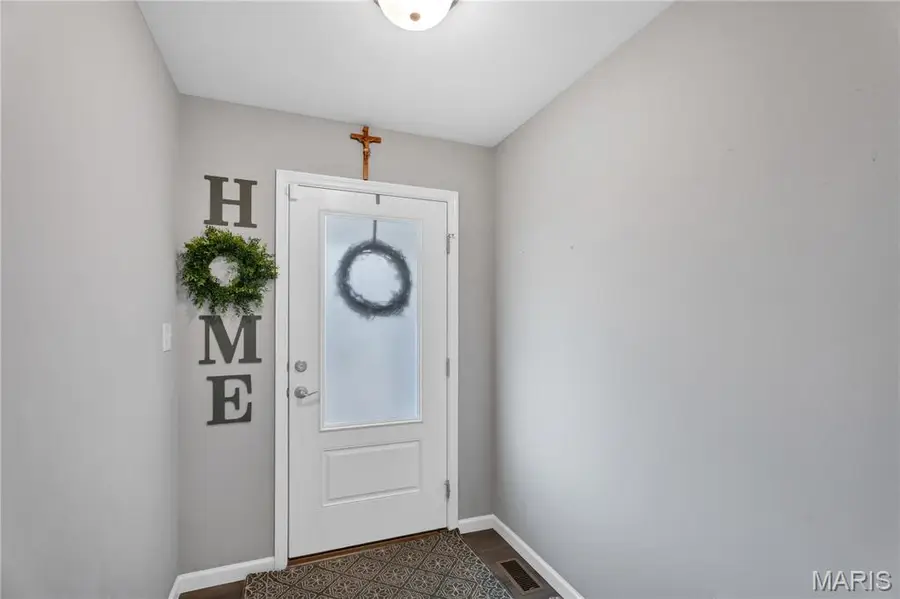 11128 Fort Samuel Drive, Bridgeton, MO 63044 - Image #3