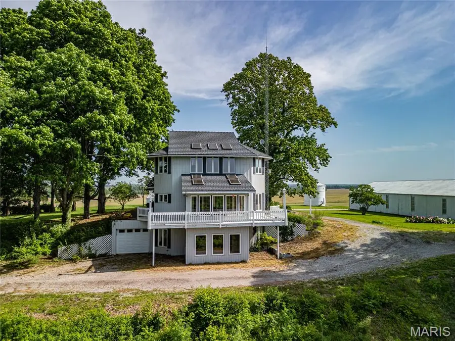 634 N 200 Street, Vandalia, IL 62471 - Image #3