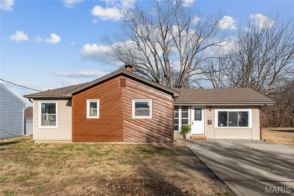 814 Vivian Street, Collinsville, IL 62234 - Image #1