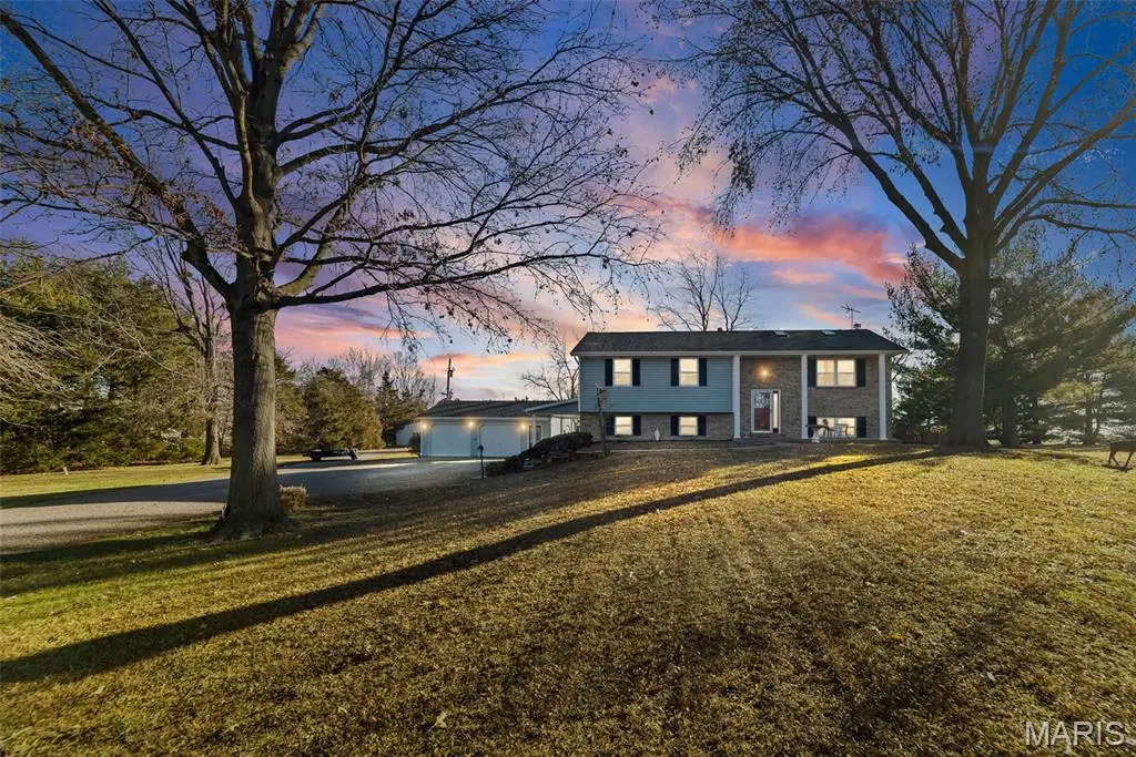 4628 Knab Road, Smithton, IL 62285 - Image #1