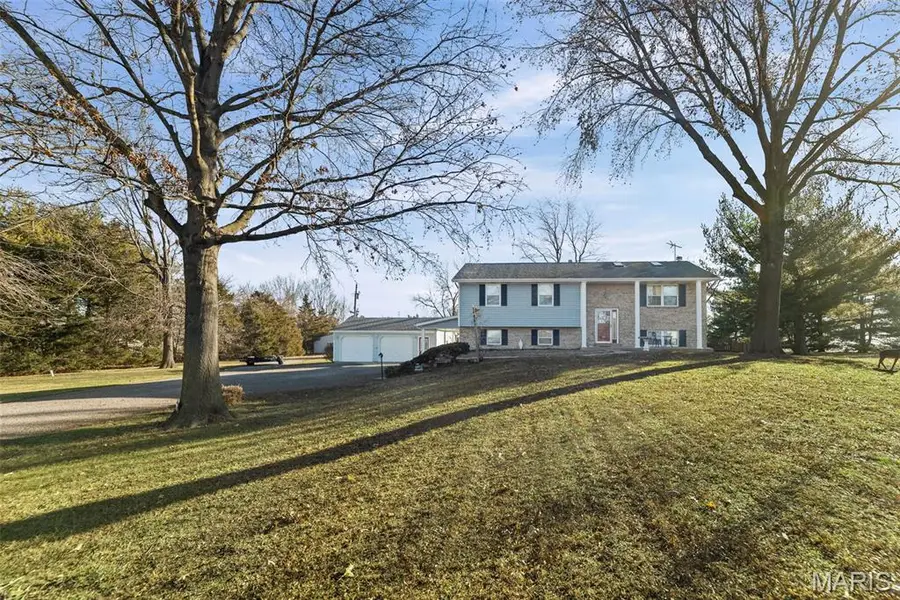 4628 Knab Road, Smithton, IL 62285 - Image #2