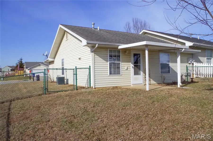 42 Kingston Drive, Moscow Mills, MO 63362 - Image #2