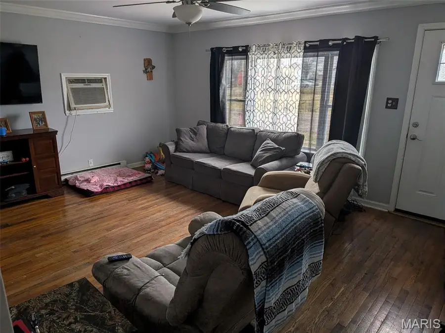 812 Raymond Street, Sullivan, MO 63080 - #2