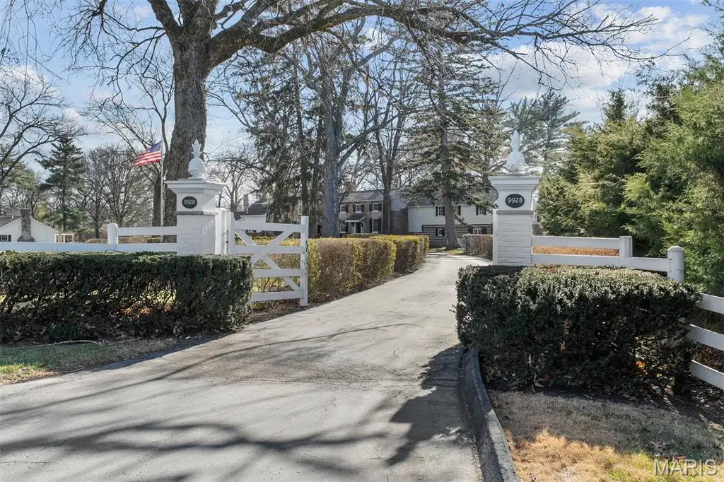 9928 Litzsinger Road, Ladue, MO 63124 - Image #1