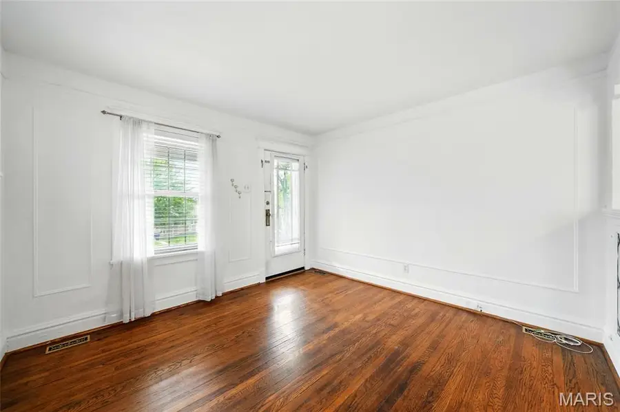 1457 Sproule Avenue, Saint Louis, MO 63139 - Image #2