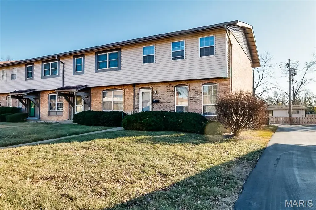 3194 Carefree Lane, Florissant, MO 63033 - Image #1