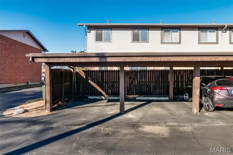 3194 Carefree Lane, Florissant, MO 63033 - Image #3