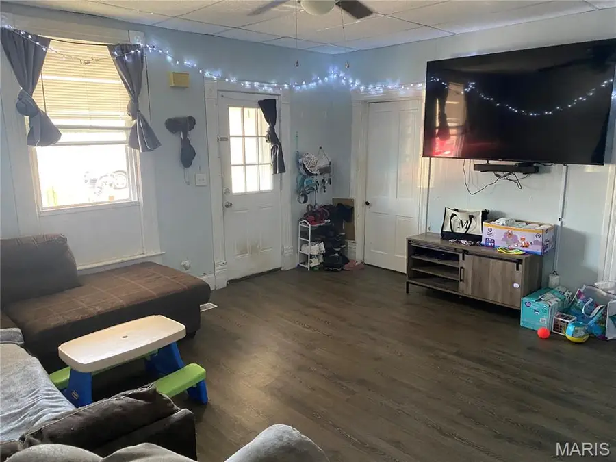 305 E 2nd Street, New London, MO 63459 - #2