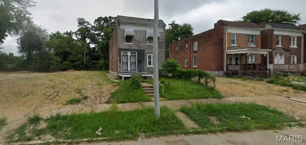 5615 Theodosia Avenue, Saint Louis, MO 63112 - Image #1