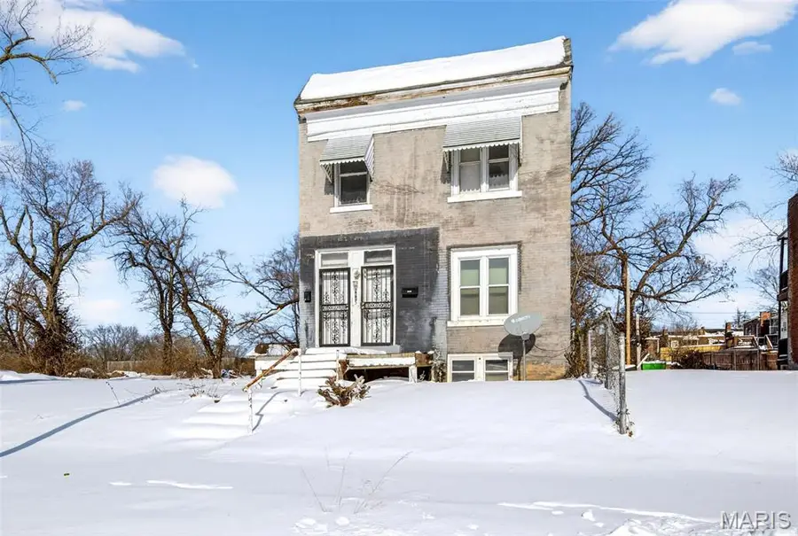 5615 Theodosia Avenue, Saint Louis, MO 63112 - #2