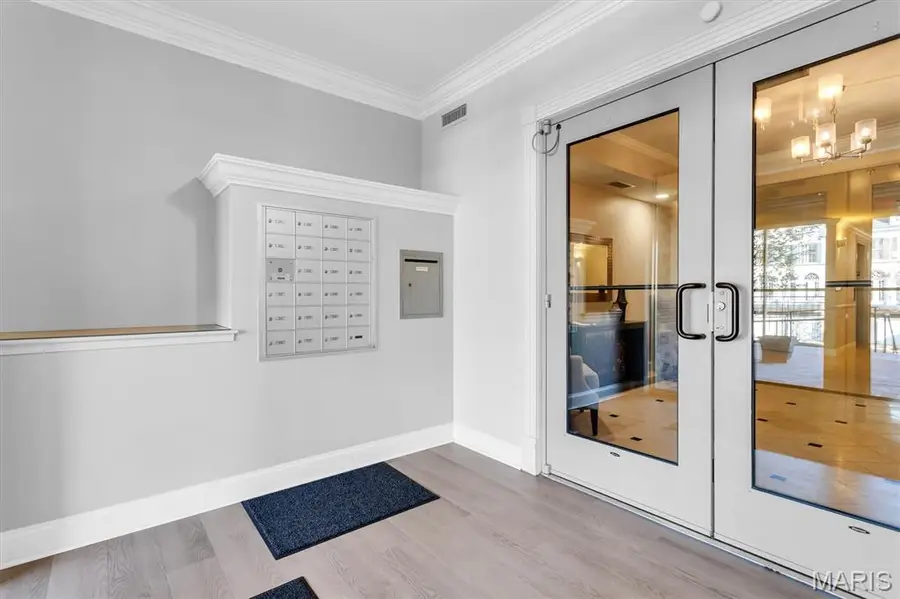 540 N And South Road #105, Saint Louis, MO 63130 - Image #2